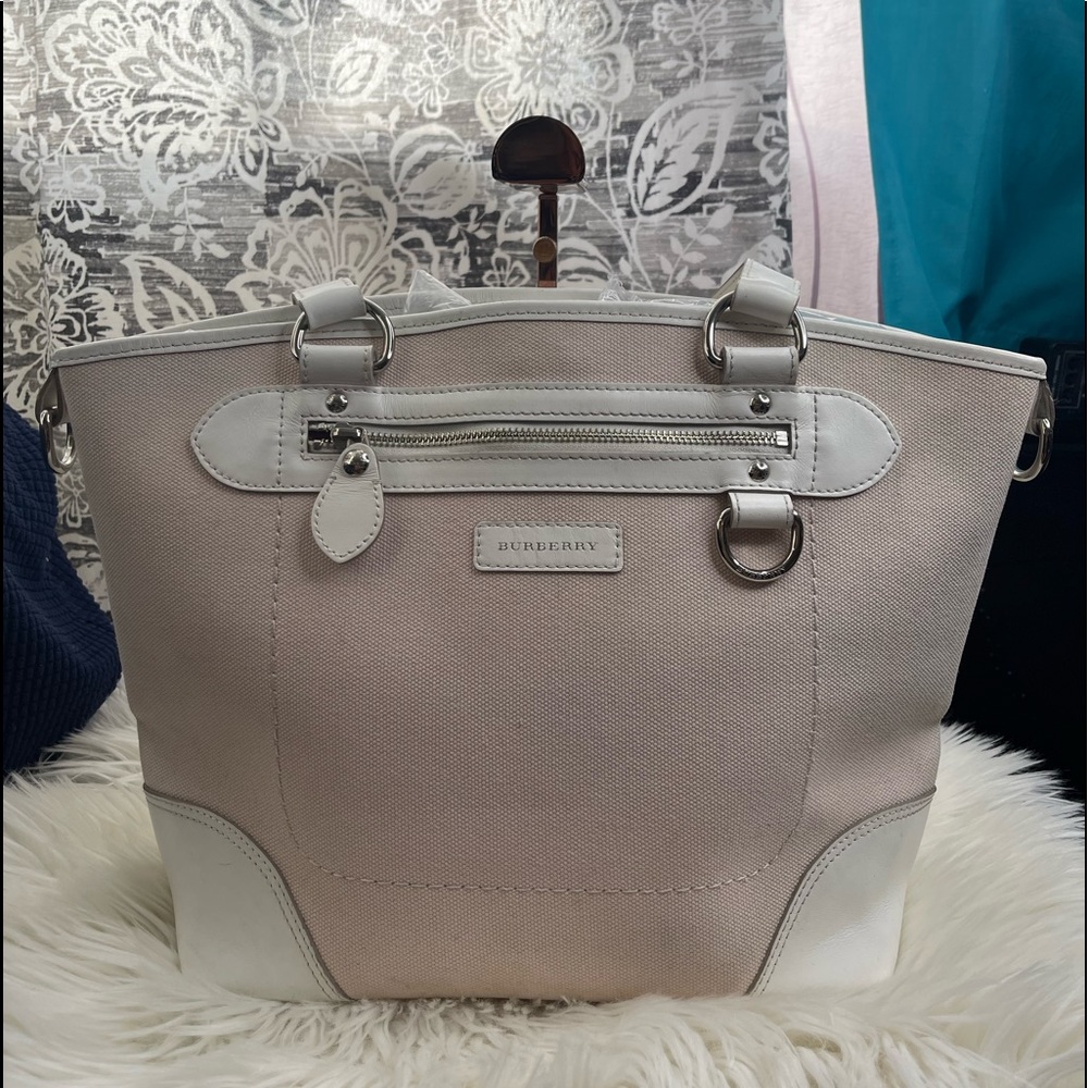 Burberry Bag (Authentic)